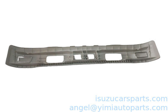 En la parte delantera, el NPR 700P 4HK1 8-97405627-1