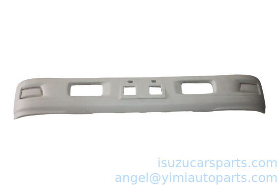 En la parte delantera, el NPR 700P 4HK1 8-97405627-1