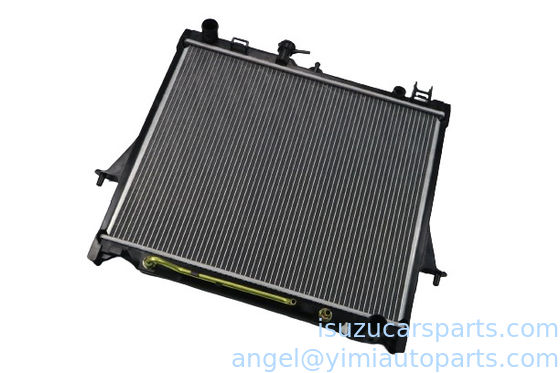 Alta durabilidad ISUZU DMAX06 en el radiador ISUZU DMAX 8973333520