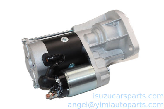 El motor de la ISUZU DMAX 4JJ1T 4JK1 está en marcha.