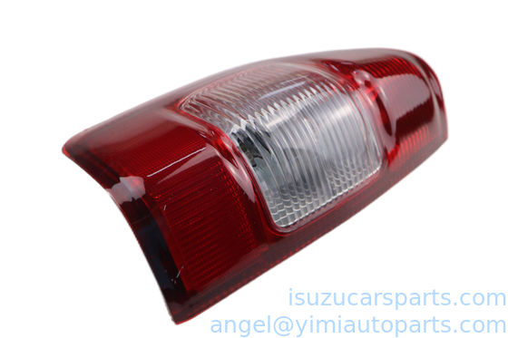 La luz de la parte trasera de la ISUZU