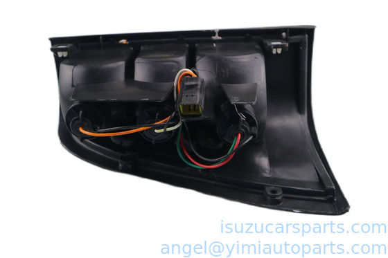 La luz de la parte trasera de ISUZU TFR17 ASM R 8971144491