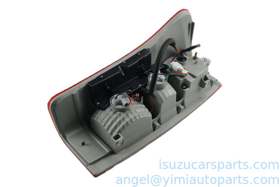 La luz de la parte trasera de la ISUZU DMAX 2012 ASM R 8981253981