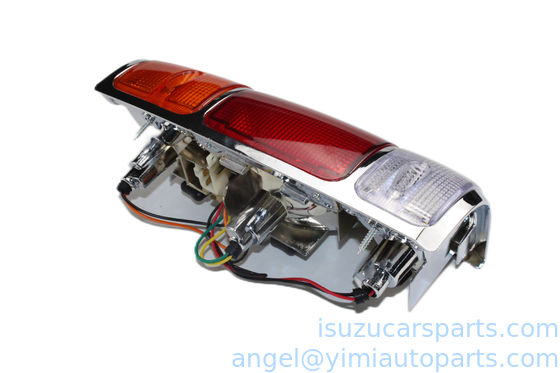 La luz de cola ISUZU TFR54 ASM L 3716100D 8970687410