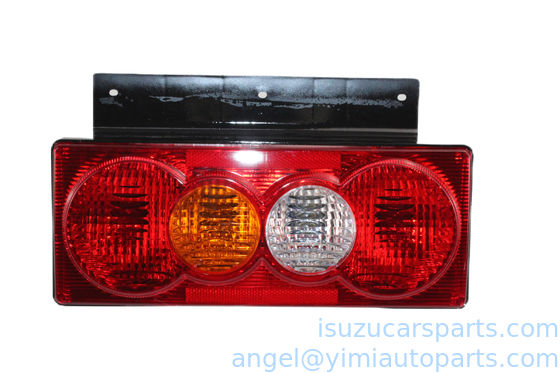 La luz de la parte trasera de la ISUZU KY N900