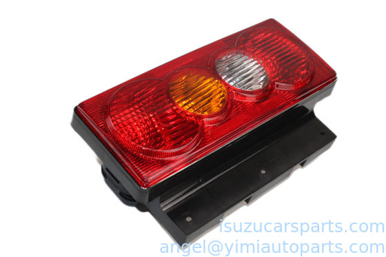 La luz de la parte trasera de la ISUZU KY N900