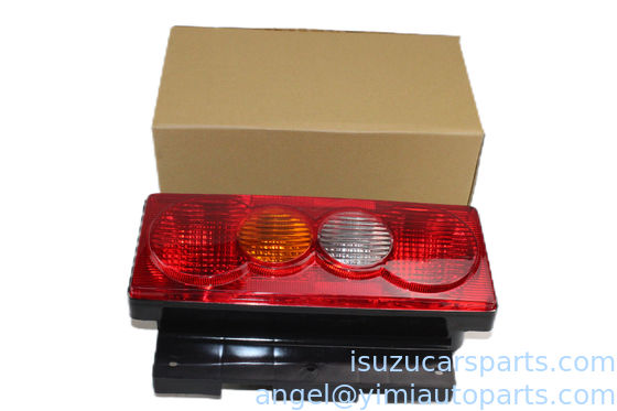 La luz de la parte trasera de la ISUZU KY N900
