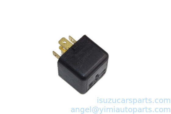 El motor de la ISUZU NKR94 NKR77 600P tiene una carga de relé.