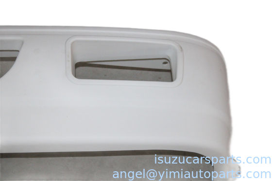 El ISUZU 600P 4KH1 BUMPER 5970765101 es un vehículo de lujo.