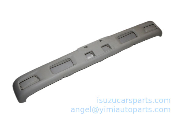 En el caso de los automóviles ISUZU 700P 4HK1 NLR BUMPER