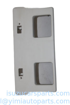 En el caso de los automóviles ISUZU 700P 4HK1 NLR BUMPER